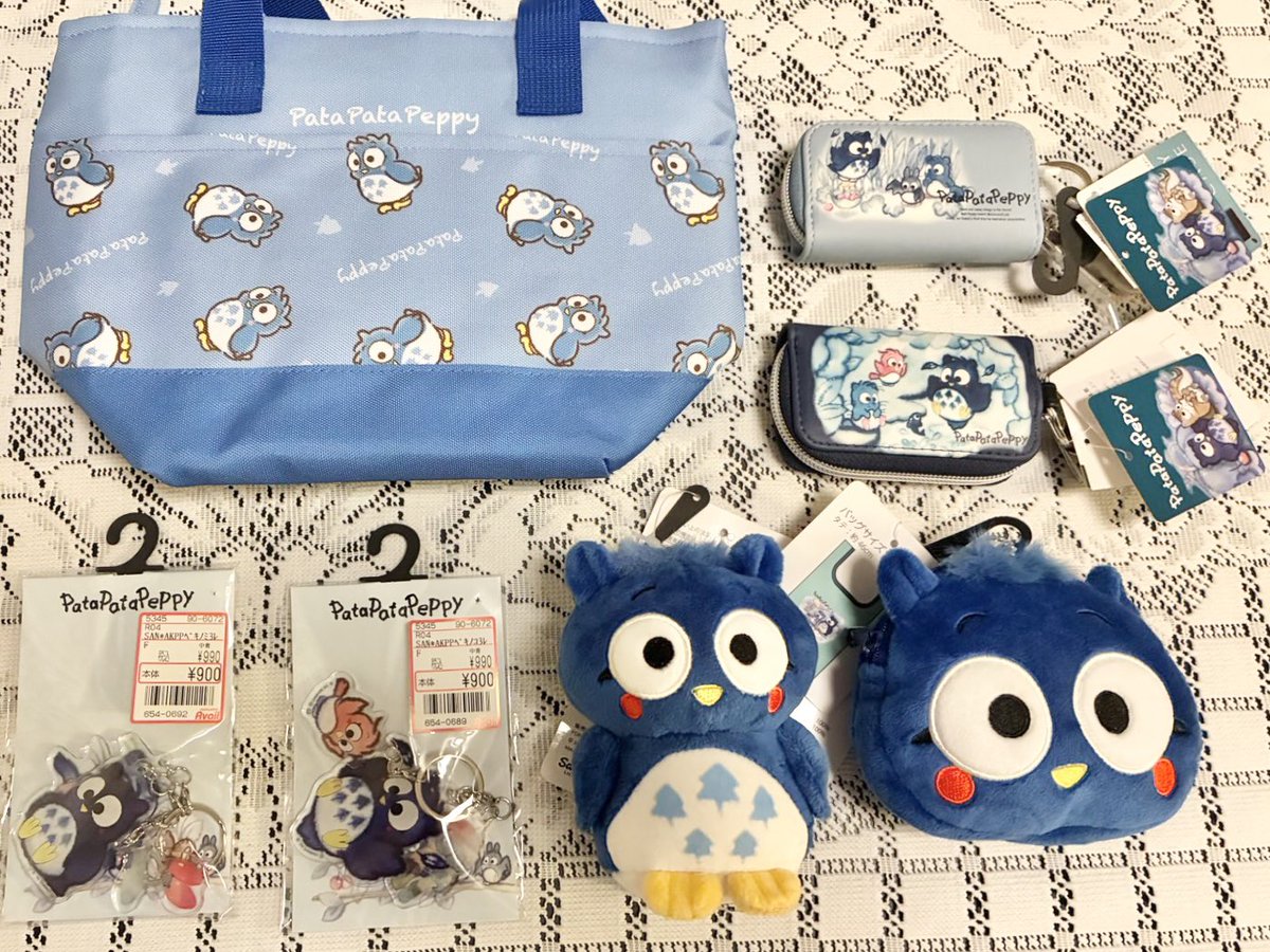 omayu_hsd's tweet photo. 親に頼んだら3店舗回って買ってきてくれた！😭💙翌日ですでに売り切れ出てるとは…次回帰国が楽しみ！！！！🇯🇵
↓親から届いた戦利品報告写真✌️
#パタパタペッピー https://t.co/VTP8nDnkQA