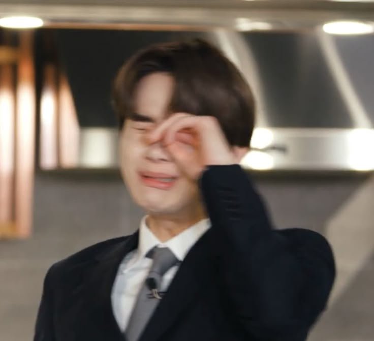 rerebjy98_'s tweet photo. jungwoo selama wamil

ga ikut ke bali ✅
ga ikut comeback 127 pas jadi orang have ✅
ga ikut nonton bola ✅

jungwoo : it's my dream IT'S MY DREAM https://t.co/U1b816rIKB