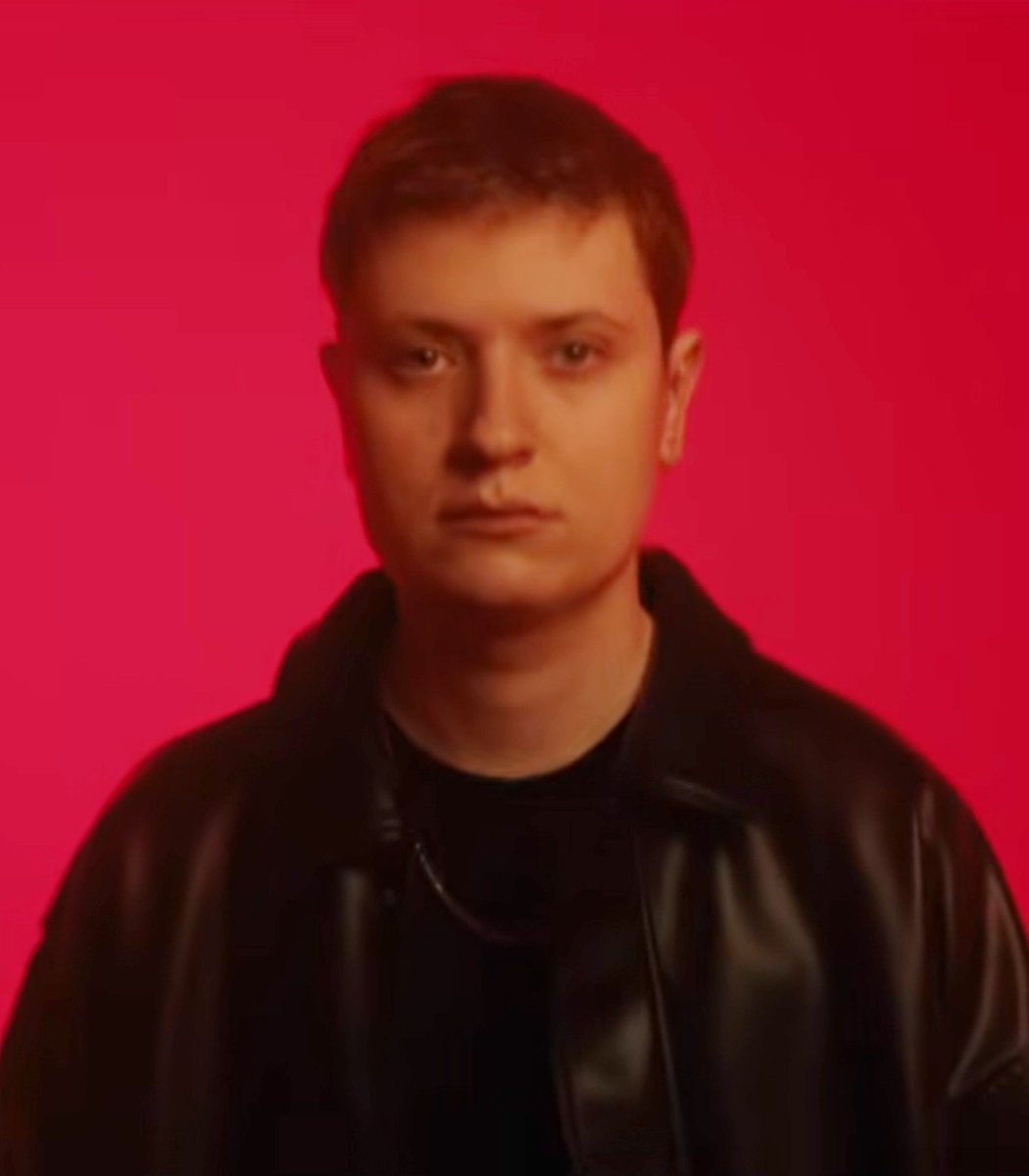 Dexerto's tweet photo. YouTuber and Fortnite pro Oatley has revealed his face after years of keeping his identity hidden

It comes just days before the 20-year-old competes in person at the Esports World Cup https://t.co/guhAbhBNqR
