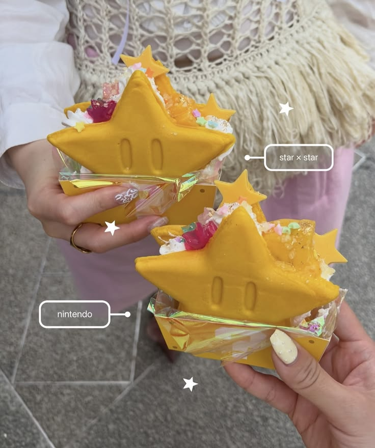 daily_dolce's tweet photo. Invincible super star pancake sandwiches from super nintendo world https://t.co/acX3W2Yv0l