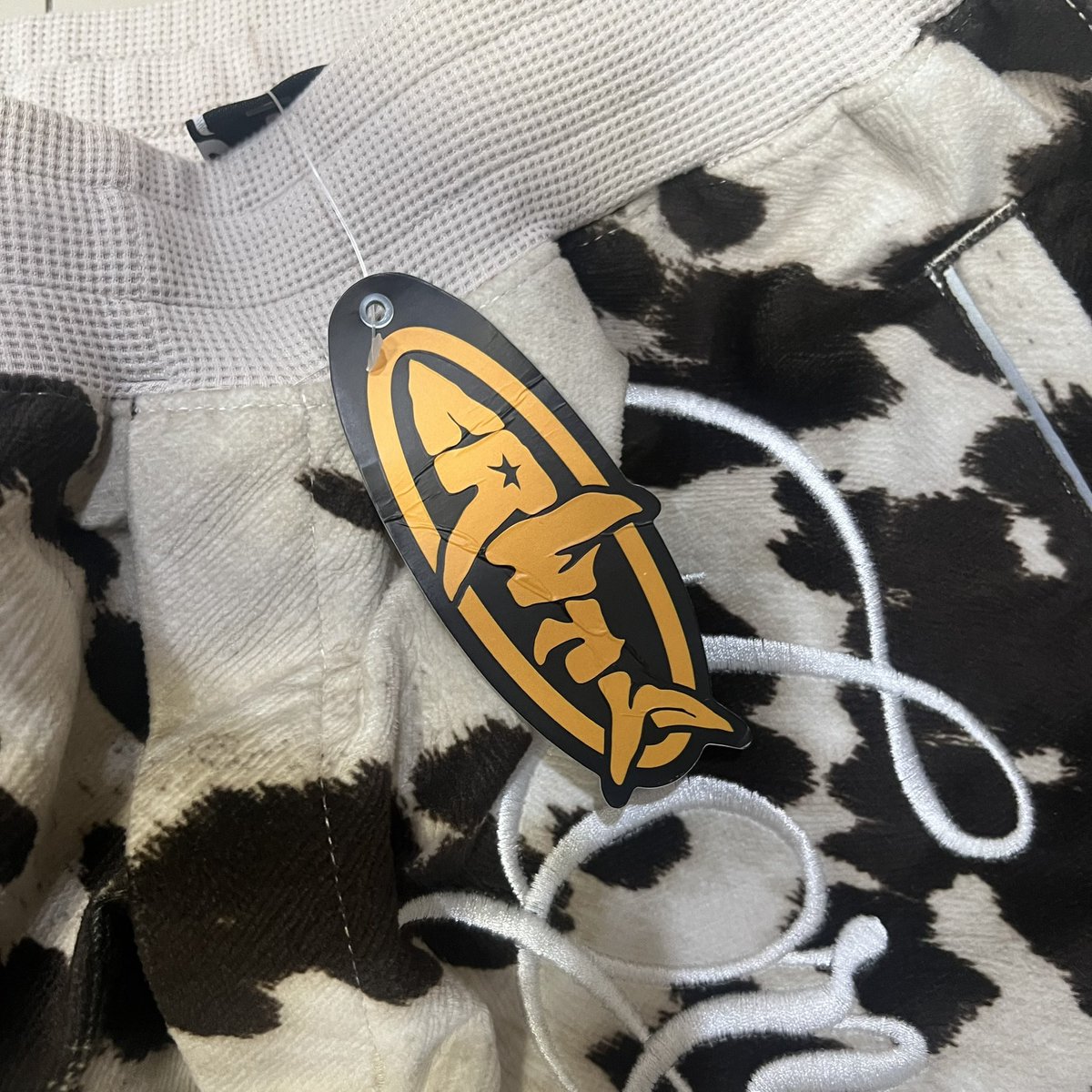 biesrw's tweet photo. Cruehawkts Jaguar/ Shorts CSP10 
Size M 550

#ส่งต่อเสื้อผ้า #ส่งต่อเสื้อผ้ามือสอง #ส่งต่อเสื้อผ้ามือ2 #ส่งต่อเสื้อผ้าไอจี  #ส่งต่อ23begins #ส่งต่อtoohottooheal #ส่งต่อthejulymansion #ส่งต่cintage #ส่งต่อstylist #ส่งต่อmirr https://t.co/bghGepDcqF