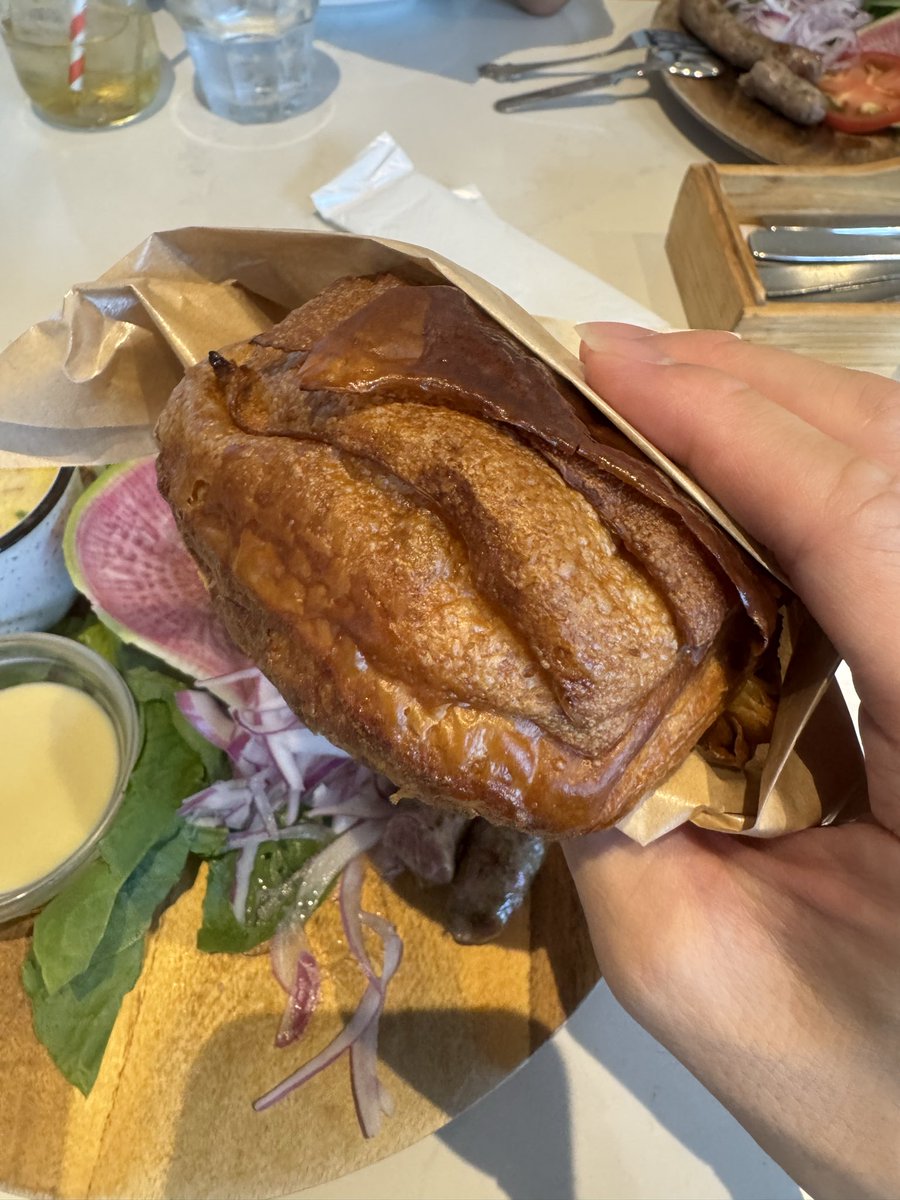 RAIN777_YY's tweet photo. リビエラ逗子マリーナ☀️

朝食頂いてきました🫡😋

いつものところがやってなくてー
悲しい😭

近くのお店で……
美味しかったー

 #リビエラ逗子マリーナ
 #MALIBUFARM
 #朝食
 #美味しかった
 #またいつか https://t.co/mGV0XBU535
