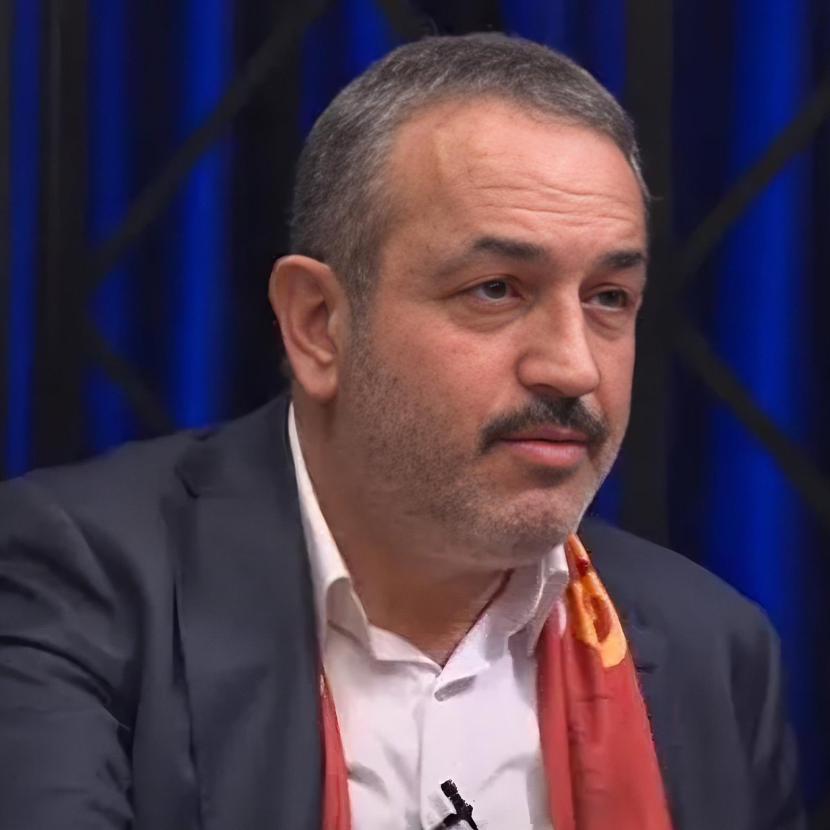 buradayasandi's tweet photo. Bugün kim tutuklandı? gün 221:

🔴 YENİ Parti Manisa İl Başkanı İlksen Özalper tutuklandı.

🟠 ultraAslan lideri Sebahattin Şirin gözaltına alındı.

📍 BURADA YAŞANDI. https://t.co/PLFPQq4a0I
