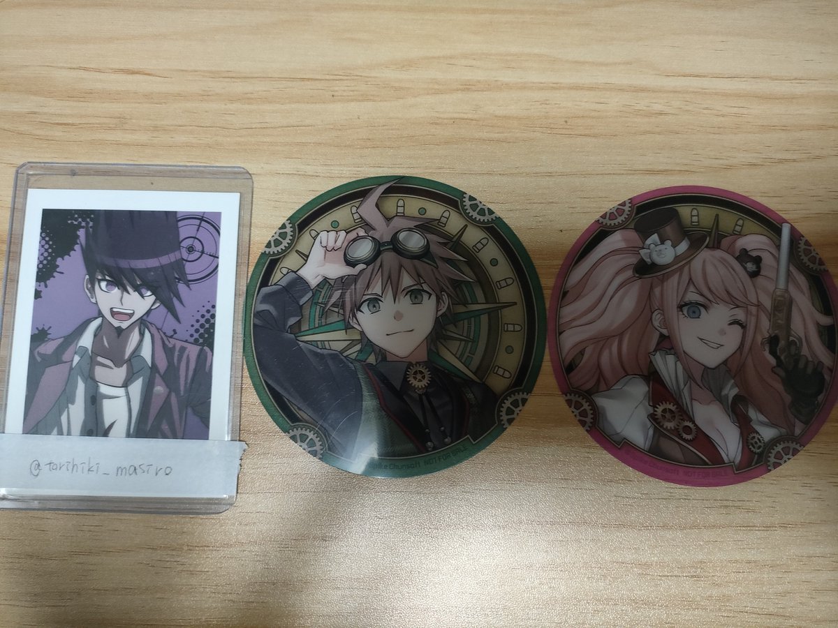 torihiki_masiro's tweet photo. 【交換譲渡】ダンガンロンパ GIGO コラボ 缶バッジ 箔押しチェキ風カード 購入特典シール 

譲）苗木、霧切、江ノ島、七海、田中
求）王馬、百田、定価＋送料

郵送でのお取引になります。譲渡の場合はお支払い方法は銀行振込、PayPayになります。よろしくお願いします。 https://t.co/yGhfMuj0S7