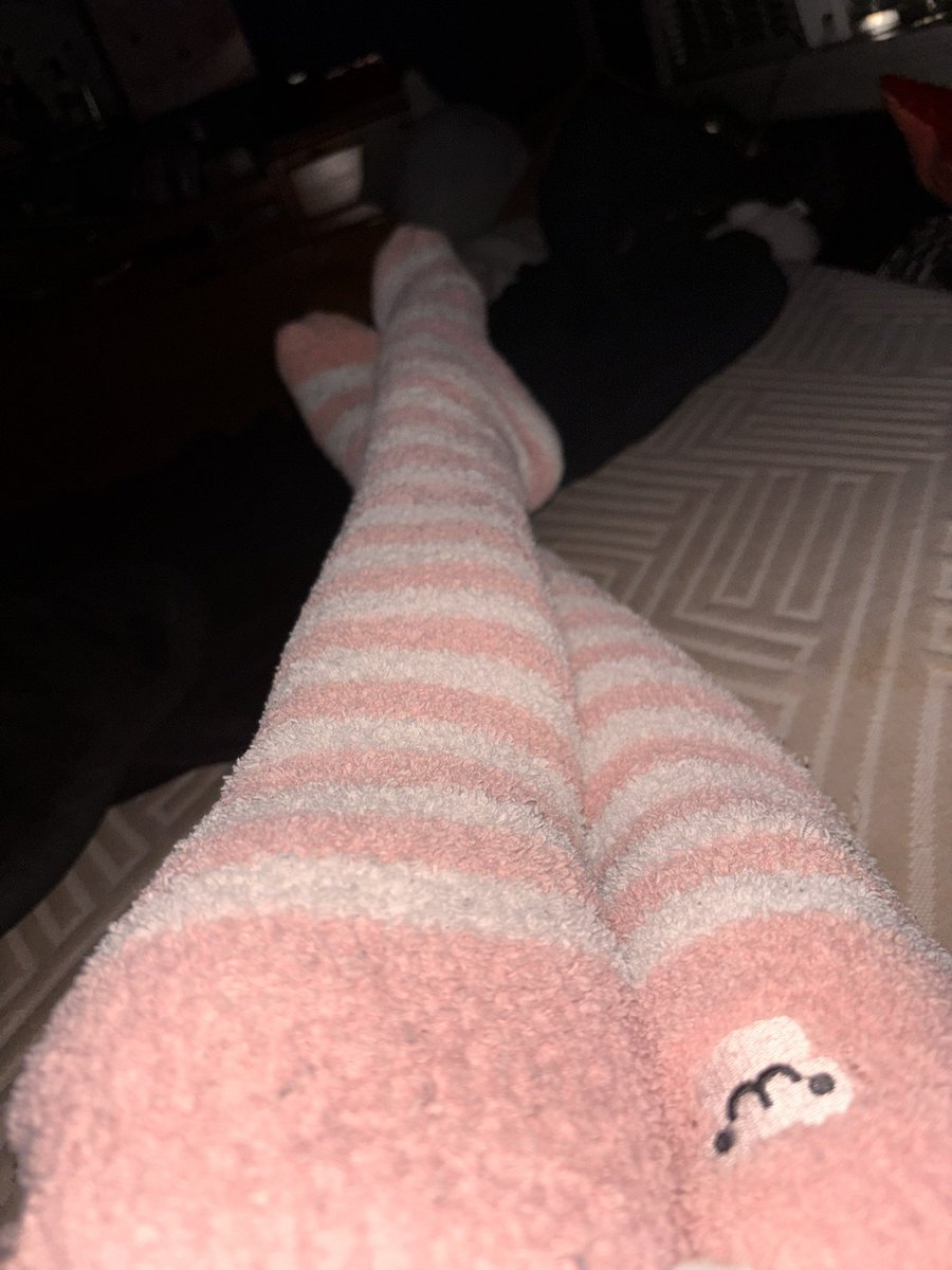 PuppyBoy_exe's tweet photo. I need content ideas 🤔
Anything goes 
#nsfwtwtًًًٌٌٍِّ #feetfetısh #fem #femboy https://t.co/v5t0hhd5BN