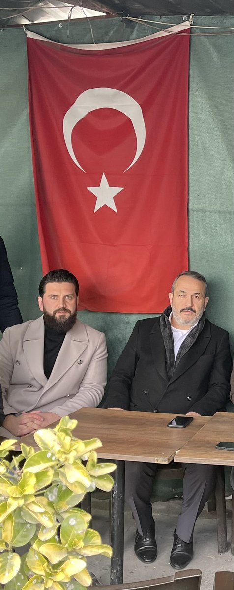 Ibrahim_Bayram_'s tweet photo. Bizler, Sebahattin Şirin’in kardeşleriyiz.

Ağabeyimizi tanıyan, kendisi ile muhabbeti olan herkes, kendisinin milli ve manevi değerlerine bağlılığının, devletine ve milletine olan sevgisinin ve sadakatinin şahididir.

Biliyorsun Reis hep seninleyiz!
@SebahattinReis https://t.co/YFyKN0ecrK