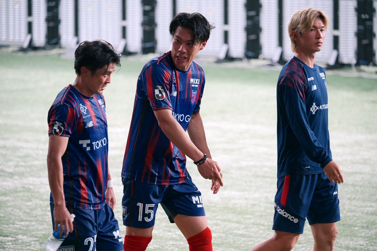 nami_nao73's tweet photo. 試合後の周回で二人でディスカッションしてたのが印象的でした。
 #石原広教 
 #大森理生 https://t.co/vnmyVon3OZ