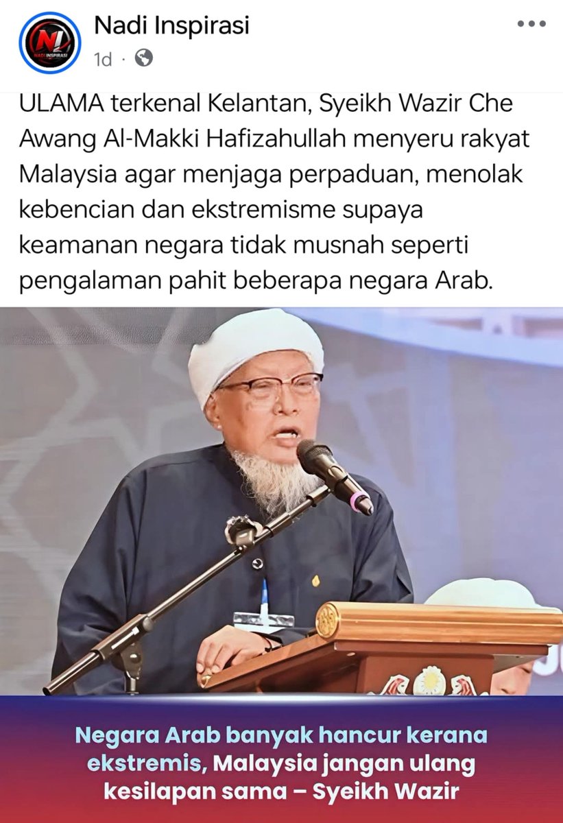osman_EX5Hitam's tweet photo. Ada komen minta dia masuk DAP.
Ada komen perli, dia Ulama' Madani.

Tgk profile..hmm..tau lah dia sokong parti extremis agama..padan pun.

Org² pajak otak pada parti. Sanggup jual maruah utk parti. https://t.co/W5iThhlrYD