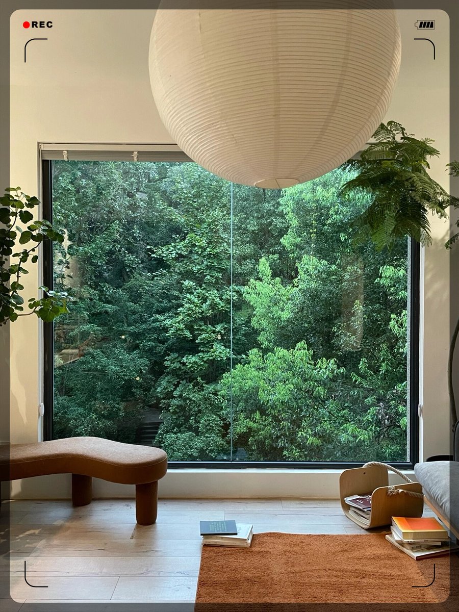 MeroyShelly67m's tweet photo. Just hit pause on that to-do list for 2 mins—this balcony view and iced latte are all the productivity I need today. https://t.co/c6AmspBckY