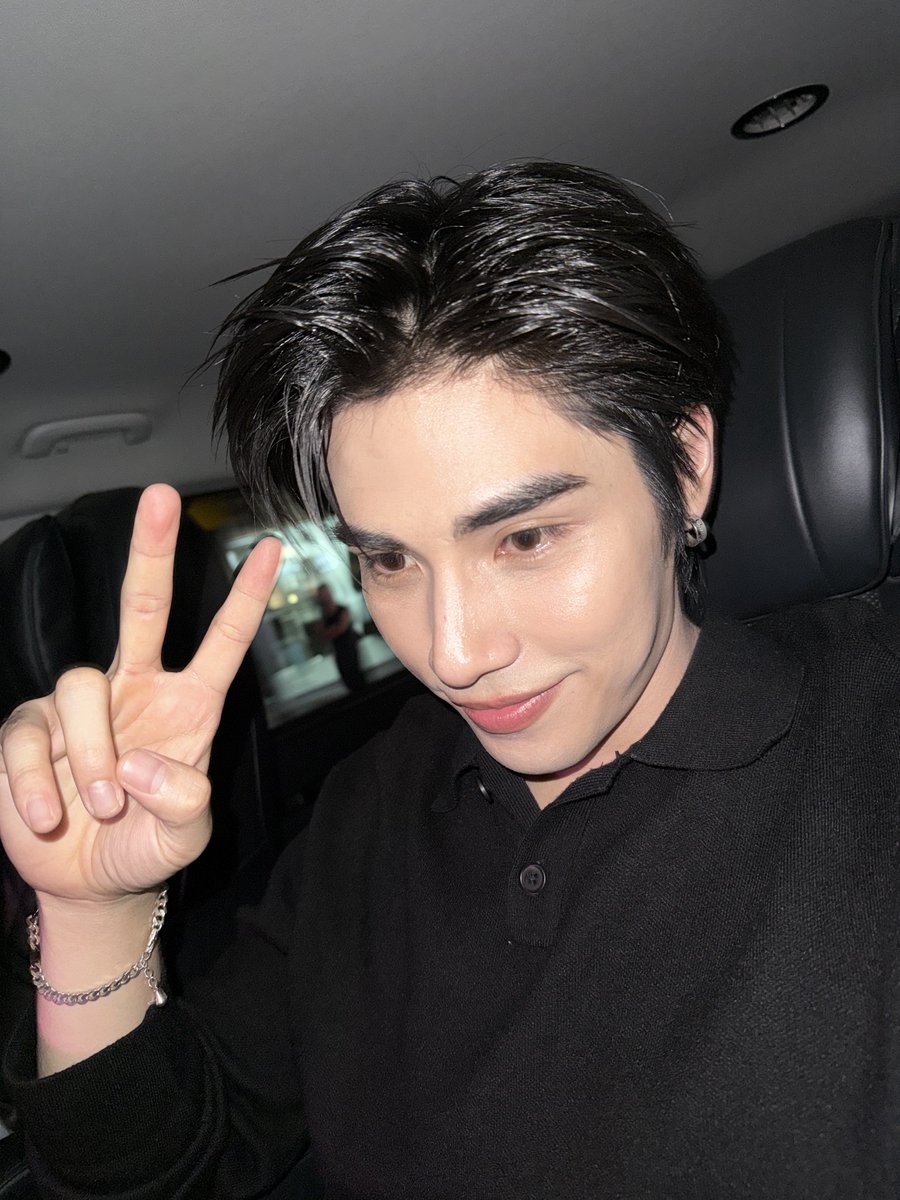 poompps1's tweet photo. กลับแล้วนะค้าบขอบพระคุณทุกคนที่มาหาวันนี้นะค้าบบ ❤️❤️ สนุกมากก
#NuuiWorldxUpPoom https://t.co/VXmJh6Vdz0