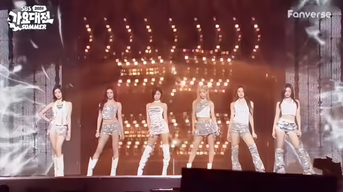Kmie043_'s tweet photo. OMG… I just watched it and WOW. From the rap to the way they hyped up the crowd, and especially those 100% live vocals—YOU CAN TELL THEY WERE TIRED, BUT THEY STILL GAVE IT THEIR ALL AND ABSOLUTELY OWNED SBS GAYO DAEJEON THIS YEAR!!! 😭🔥
#BABYMONSTER #SBSGAYODAEJEON2026 https://t.co/0OKSnS9tX6
