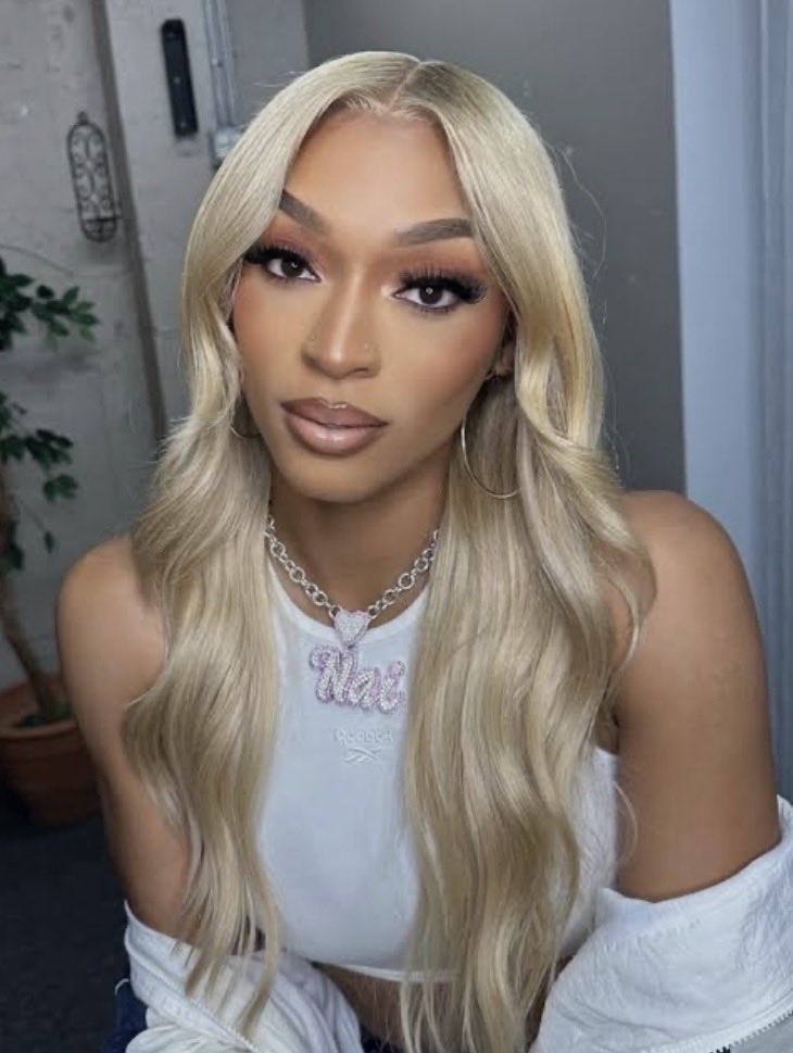 hatetriots's tweet photo. Imagine if Sophie Cunningham went full on AFRO; the outcry of White Privilege and Cultural Appropriation would be deafening.

.@sophaller #sophiefro

Look at how ridiculous Dijonai Carrington looks for culturally appropriating the Sophie Style; the epitome of Black Privilege. https://t.co/ZVdLLjrrcr
