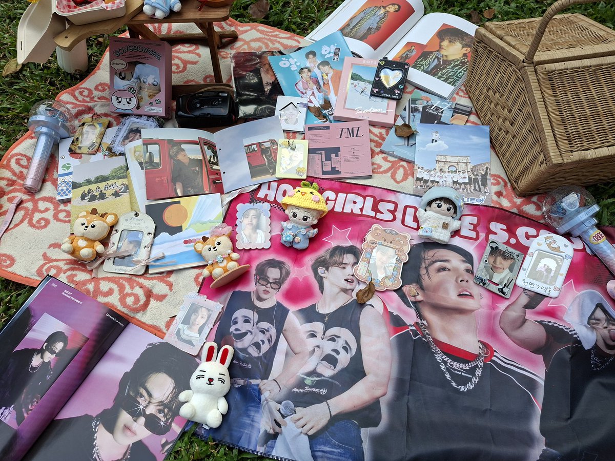 chocoddino's tweet photo. Thankyou udah buat event yang sangat seru ini kaa 🫶🩵🩷 @ttututtutu @Rainynd @ake_key @minwonizt @ujicokezero 

Terimakasih juga buat temen temen caratdeul yang sudah kasih freebies semua ini 🫶🩵🩷 @ujicokezero @slsbllhchz @Eriyu_mi @moeamongie @kaltheaxx https://t.co/v0ZSxOQ0KK