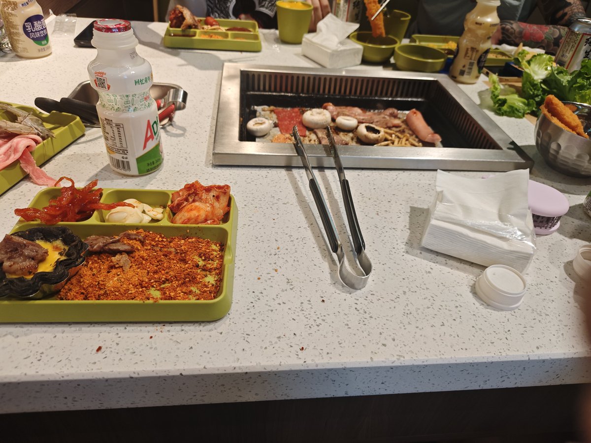 gaofangcheng's tweet photo. Hey guys, make sure to eat well today too!🥰🥰🥰 https://t.co/I1RTLpqPuH