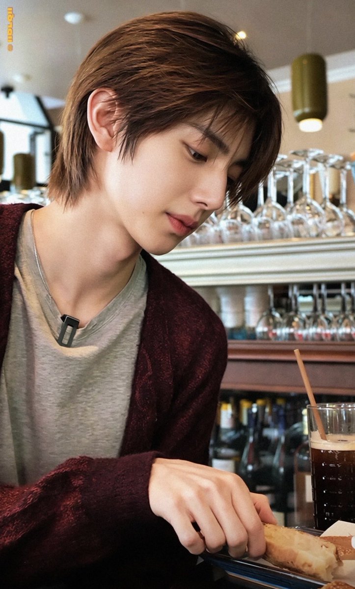 coer_hedgehog's tweet photo. Nous espérons que JUHOON passera un moment paisible et heureux ...🕊️🌳☕️ ✶⋆.˚ #주훈 https://t.co/rGs2vEGIv6