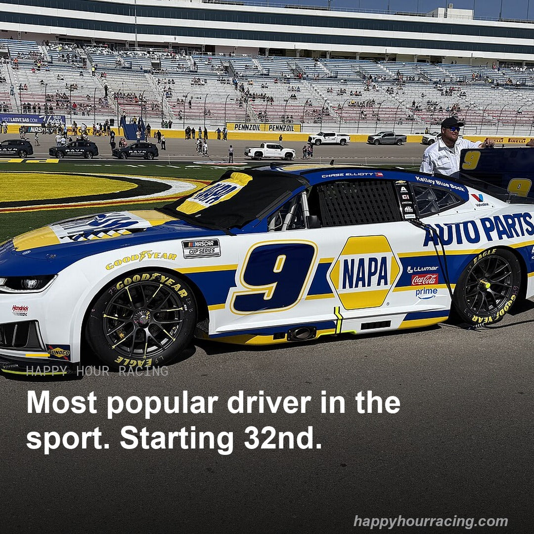 HappyHourRacin's tweet photo. Chase Elliott is the most talented driver in this field and he rolls off 32nd today. He put the 9 in the Turn 1 wall in practice and never recovered. Iowa is 0.875 miles and passing is brutal. Is he a top 10 today or is he stuck. #NASCAR #ChaseElliott https://t.co/OkYW1Y6u9j