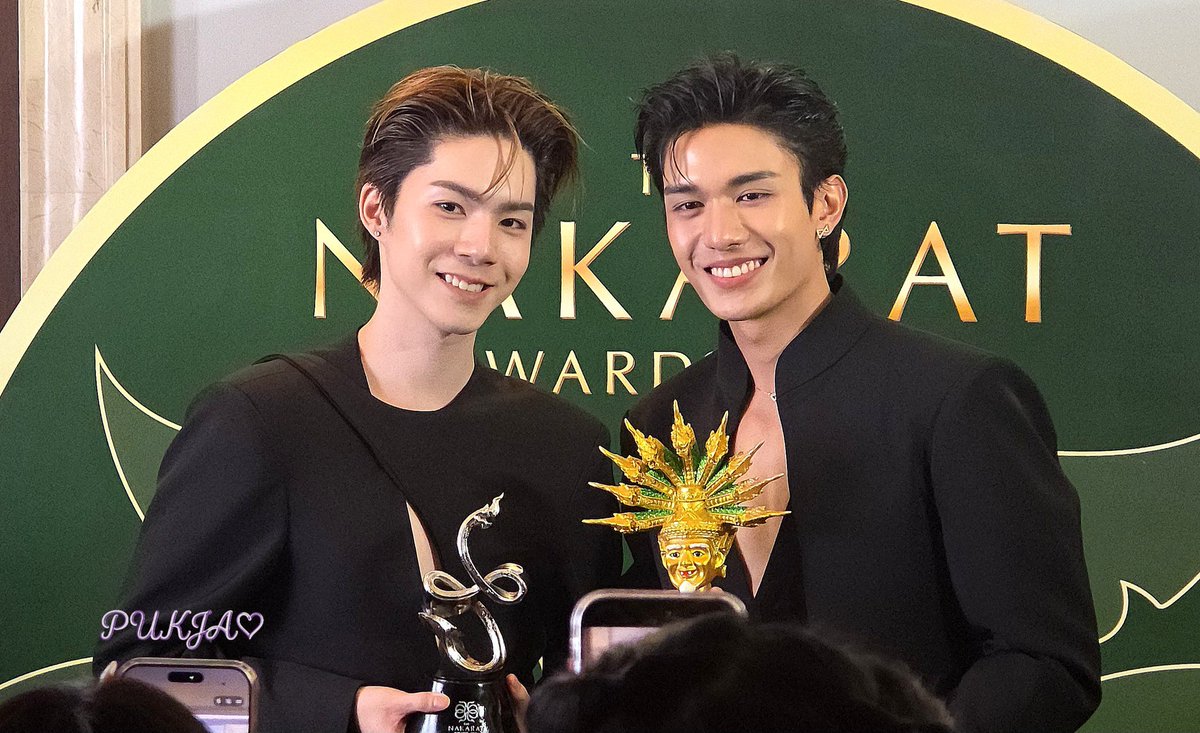 jinnie0097's tweet photo. I AM JUST SO DAMN PROUD 😭

NetJJ Golden Carpet
#NakaratAwards2026xNetJJ #NETJJ ᥫ᭡.ִֶָ𓂃 https://t.co/J6tj4GGaay