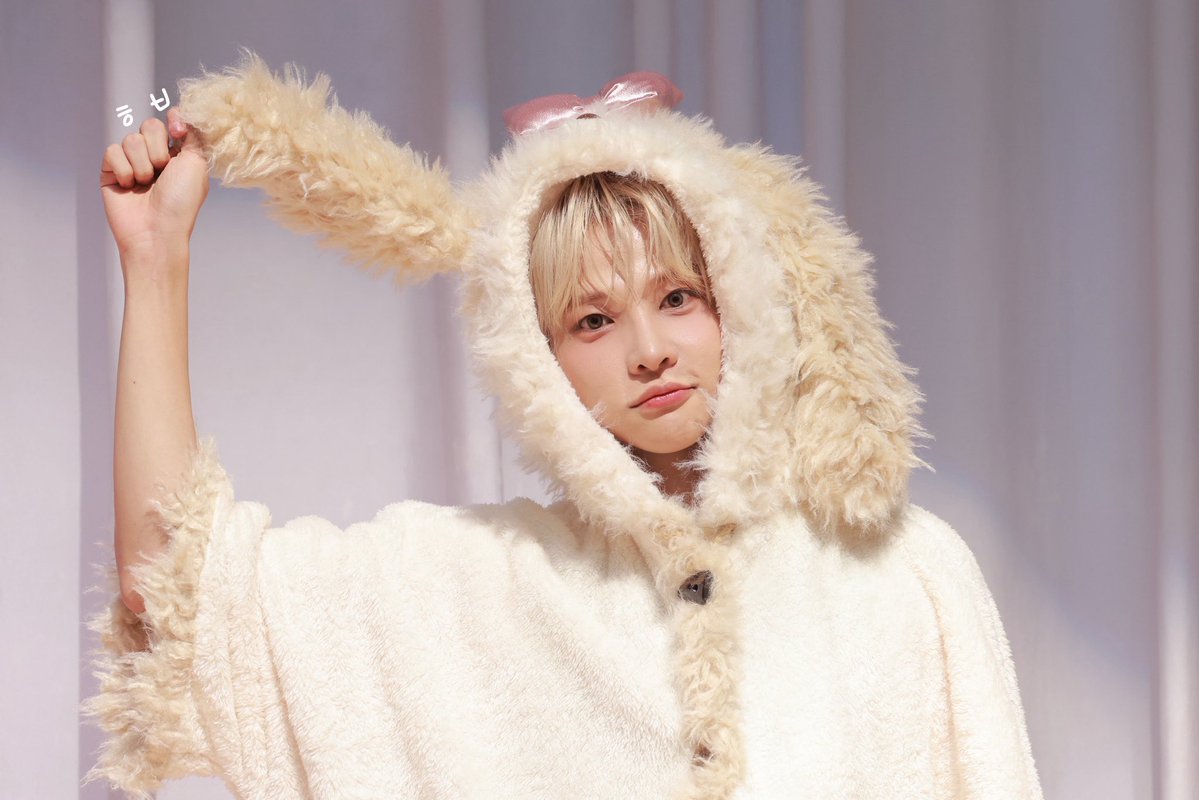 fff0529's tweet photo. 260807
귀 잡았다! 🐰

#파우 #현빈 https://t.co/fzdP9Ipg2g