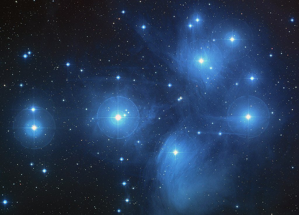 twitandrewking's tweet photo. The Pleiades, also known as The 7 Sisters, are a winter sight in the Northern Hemisphere, but only 6 stars are visible by eye. 

A Bronze Age artifact from 1600BC, the Nebra Sky Disk, shows 7 of them…the oldest concrete depiction of astronomical phenomena known from anywhere in the world.

These stars are called “Subaru” in Japan, & form the logo of the car company.