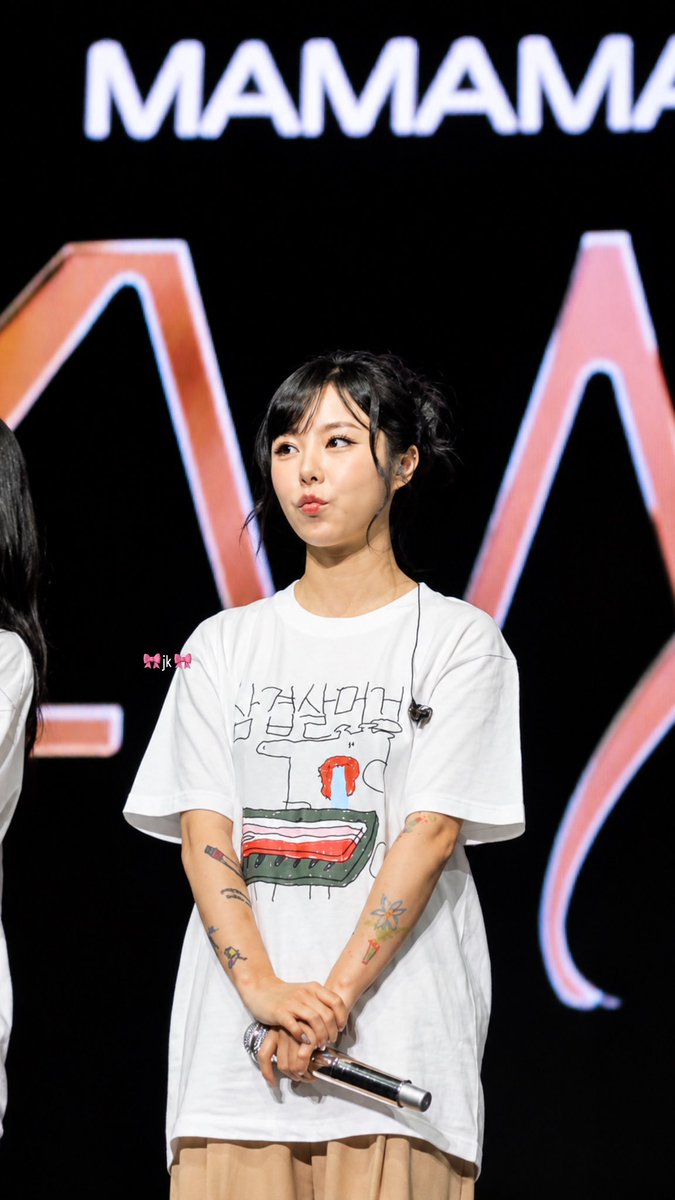 jkforbada's tweet photo. my soundcheck photos tho >>>>>>>>>

#MAMAMOO #마마무 #MAMAMOOinPH
#4WARDinMNL #4WARDinManila https://t.co/SLxAiKaOzb