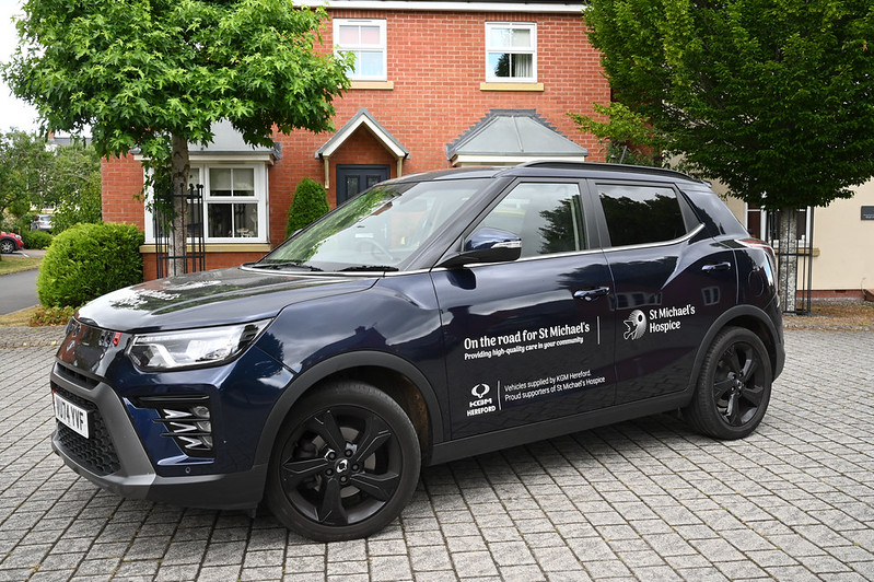 StMichaelsHosp's tweet photo. 🚗 This car won't be remembered.
But the care it brings never will.💙

Behind every mile is a family needing comfort and support at home. For 31 hours, every donation to our Refuel the journey, power the care appeal is doubled. Make twice the impact today: https://t.co/zjEwlo4KfM https://t.co/n2EvlC4Wqs