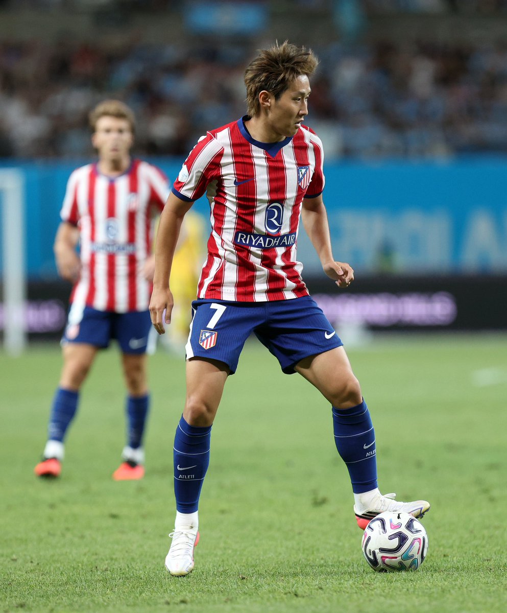 atletienglish's tweet photo. First minutes in red and white ❤️🤍 https://t.co/feyu3T5jWH