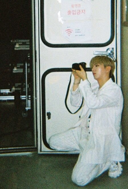 lakonpotret's tweet photo. ㅤ ㅤㅤ ㅤ[𝗜𝗡𝗦𝗧𝗔𝗚𝗥𝗔𝗠]

ㅤ𝙠𝙗𝙚𝙣𝙗𝙘 uploaded a new post.

Habis showcase libur? no. Kita jadi kang foto dulu.
 ㅤㅤ https://t.co/EpyfBaEQQ0