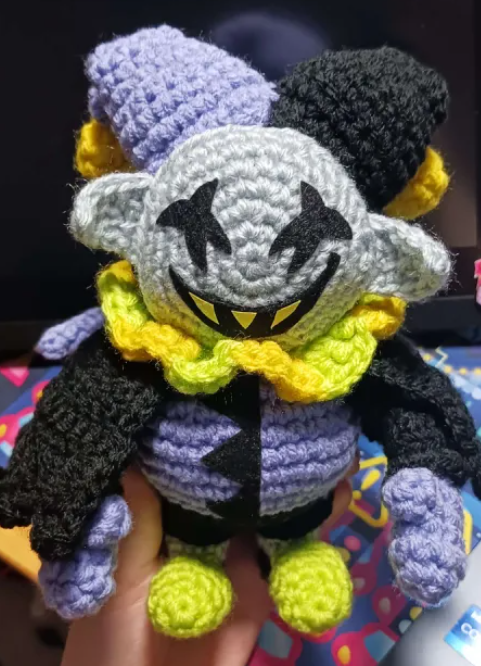 turriiturrii's tweet photo. LOOK WHO'S HERE!!!🃏 wicked little guy beautifully crafted by @magsmixedup !!! Isn't he just the cutest!!??!? https://t.co/ipQKlogLjt