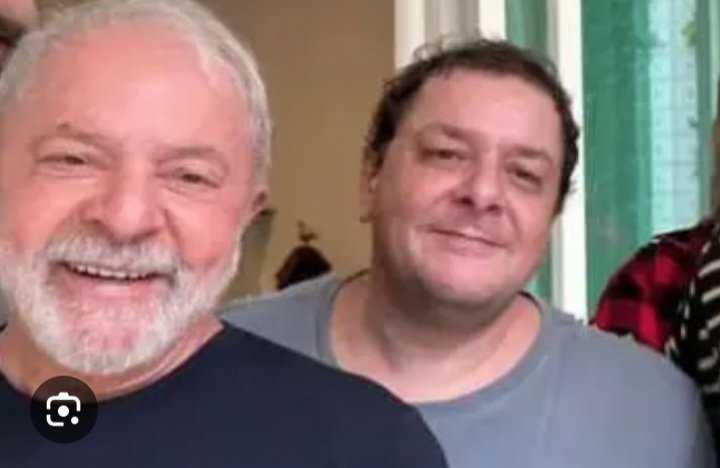 MFLemos0611's tweet photo. O gabinete do lobby fica ao lado do gabinete do amor. https://t.co/JrcTJ8ZG2I