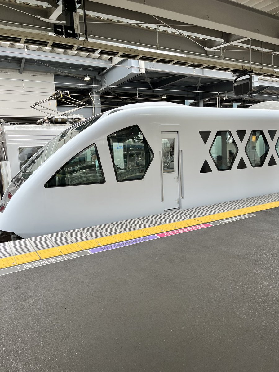 apricot117's tweet photo. 先月末某日。
一泊で日光までひとり旅をして来ました🚆
（泊まりは鬼怒川温泉でした）

私にとって超短い夏休みはこれで終了です🌻
【基本年中無休だし…】
帰宅後はいつも通りご飯を作りました😢
我ながら凄い👍笑

旅の行程の中で、
日光東照宮の奥宮まで行き徳川家康のお墓まで行って来ました https://t.co/OTJCyZilbv