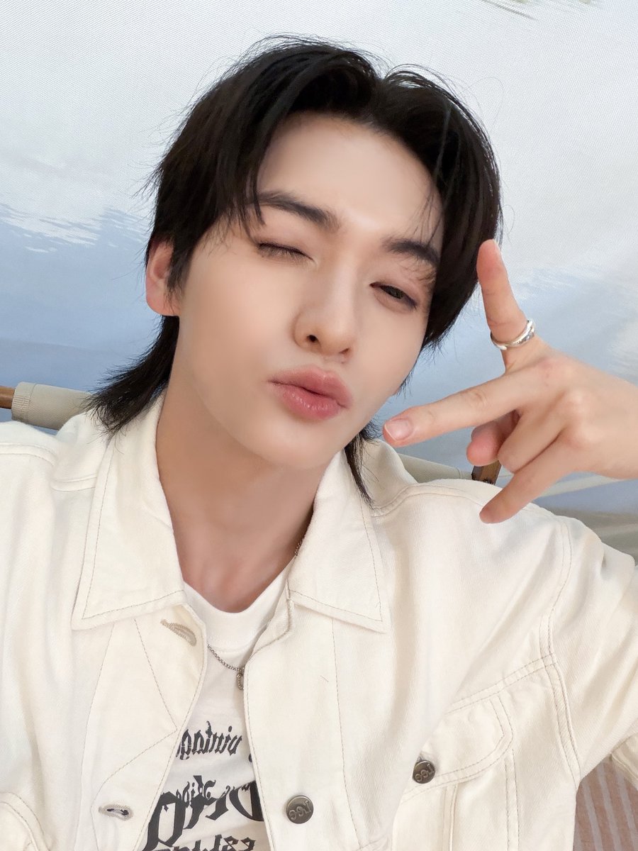 nSSign_official's tweet photo. [ #성윤 ] 3주년 함께해준 모든 코스모들 고마워요
시간이 지날수록 더 멋진 아이돌이 되도록 할게요 사랑하고 앞으로 더 사랑할게

#nSSign #엔싸인 #エンサイン #SUNGYUN
#Happy_nSSign_day
#nSSign_3rd_Anniversary https://t.co/8Q63mO26VS
