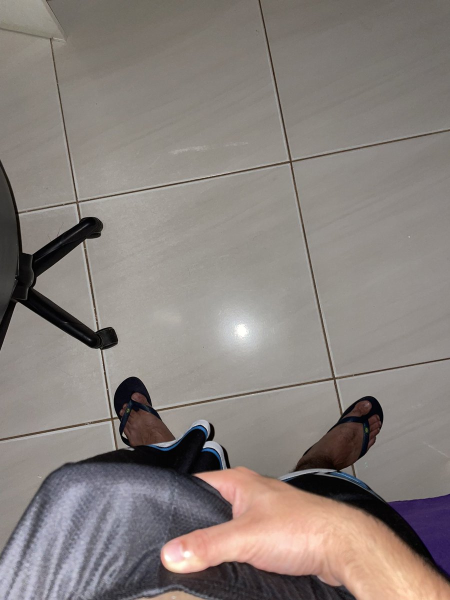 HugooRamy's tweet photo. Short de futebol  e pika durona 🍆😏 https://t.co/lytVFuXSm8
