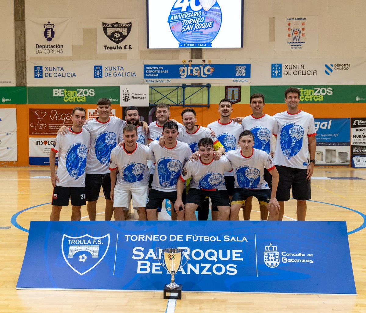 AyuntBetanzos's tweet photo. @troulafs 🏆 O CSKA Coirós proclamouse campión, mentres que o Comercial Veiga gañou a prata. Na fase de consolación venceu o Centauros FS, ao tempo que o 15300 FS acadou o subcampionato. https://t.co/B9VKOKEORw