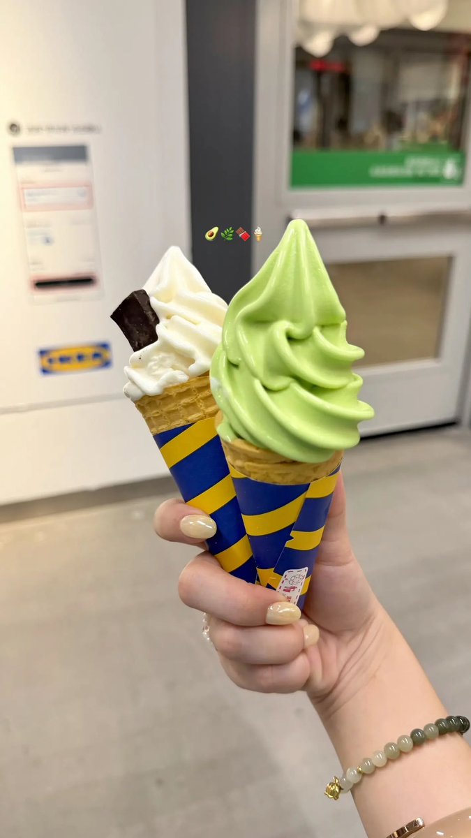 winterioverr's tweet photo. yummy🧃 https://t.co/5BOncBTwNP