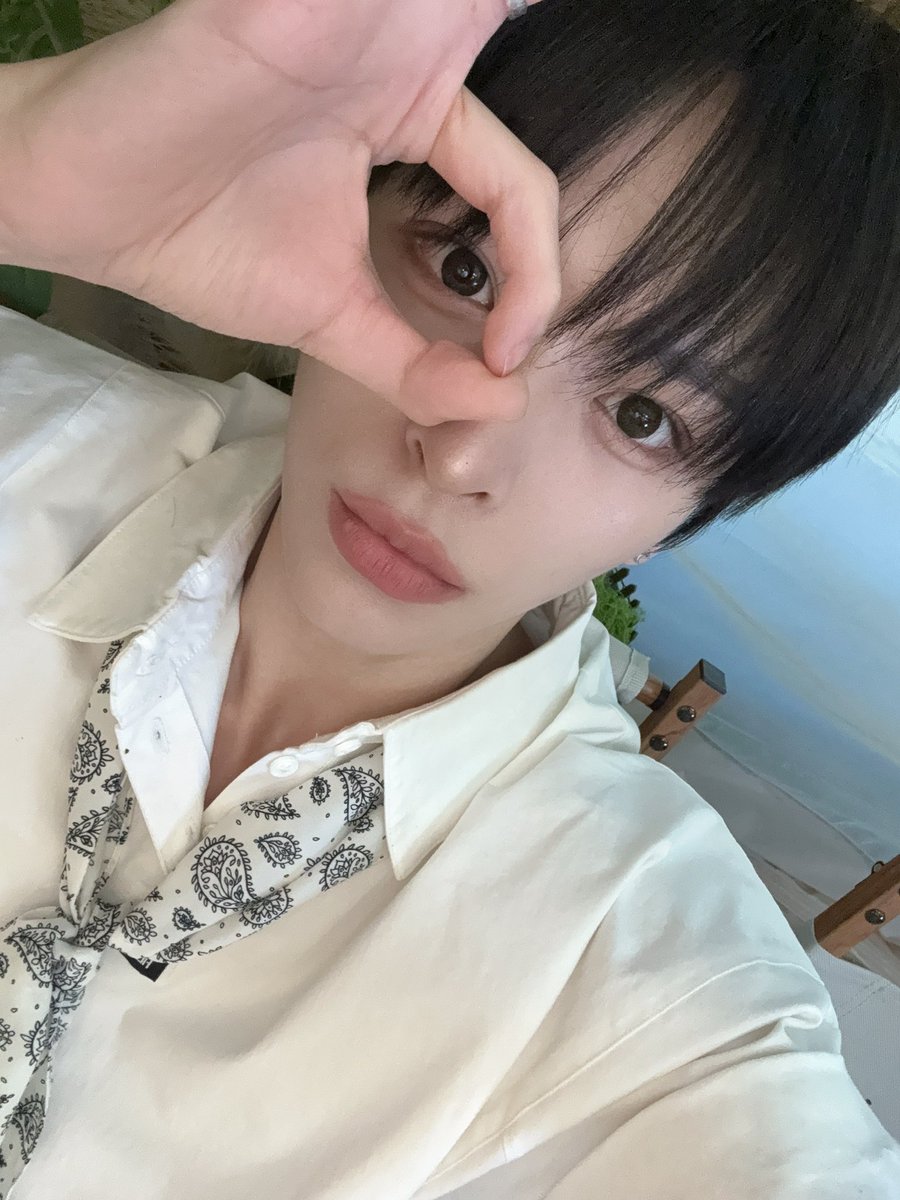 nSSign_official's tweet photo. [ #로렌스 ] 뭐야 3주년이야???
1주년 아니고 
2주년 아니고
이제 3주년 된다고!?!? 
3년동안 너무 고맙고 사랑해요💖💖

#엔싸인 #nSSign #エンサイン #LAURENCE
#Happy_nSSign_day
#nSSign_3rd_Anniversary https://t.co/c2foN7ZOpW