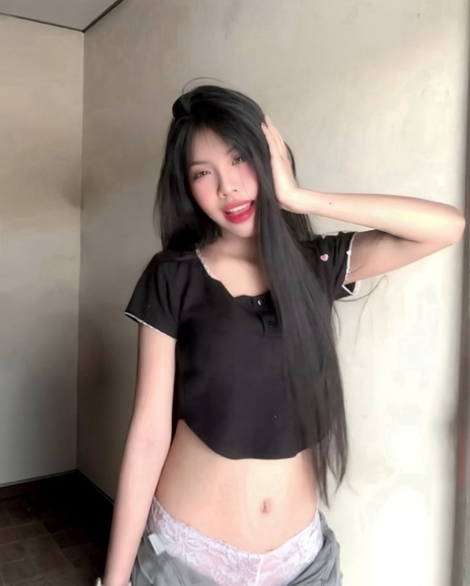 PatrickCalv0's tweet photo. แต่คนด��เอวพี่มันหวาน 😜 #อุบลในเมือง #มออุบล #วาริน https://t.co/eGeGWKij0B