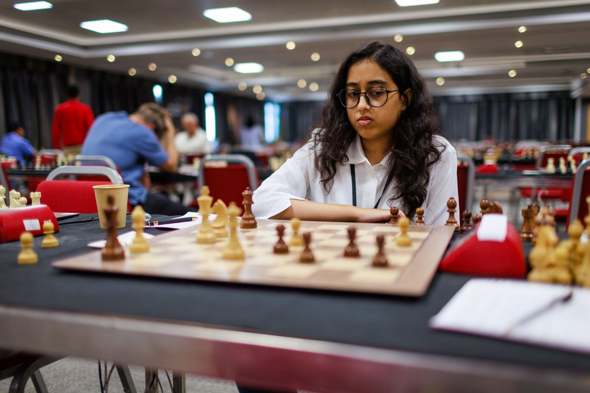ecfchess's tweet photo. 🏆 Shreyas Royal is the 2026 British Champion!

But we're not done yet...
⚡ The British Women's Championship will be decided in a rapid play-off between Bodhana Sivanandan and Trisha Kanyamarala.
#BritishChess #BCC2026 #Chess https://t.co/q97s0pzPqj