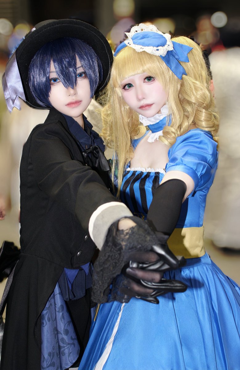neruru_3's tweet photo. 【Cosplay. Black Butler】

シエル(兄)＆リジー

#CC福岡
#CC福岡64 https://t.co/Y3U9vSLV5E