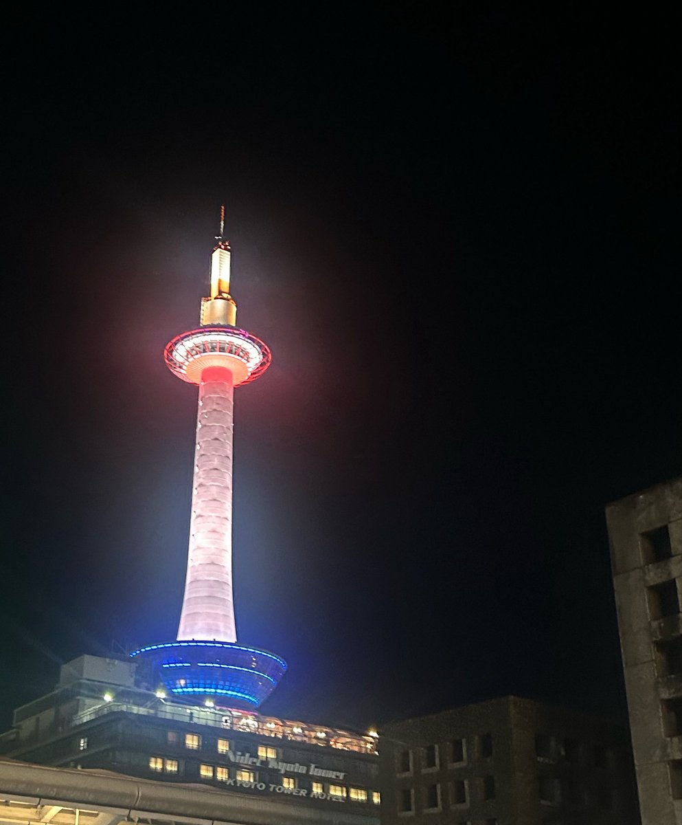 kk_oo0day's tweet photo. あまりにも京都大阪を楽しんだ😍
1年越しの夏Refrainだからノリで大阪とかいっちゃったり京都とかいっちゃって😍
着いてきてくれたはるちゃんもネ🈸😇✨
前乗り大阪も京都も楽しかった！！
はなちゃんもあにまとう毎日頑張ってて偉い❣️ https://t.co/LMLqoaABdG