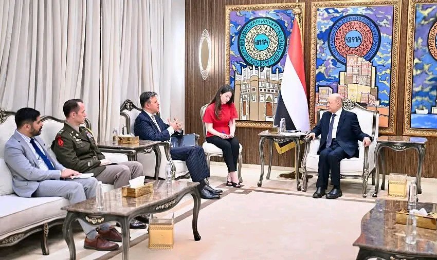 ShQCI4's tweet photo. وقدرت��ا على حماية أراضيها ومياهها ومصالح مواطنيها
 والانتقال من مجرد احتواء التهديد الحوثي إلى معالجة مصادره وأدواته، ودعم مؤسسات الدولة اليمنية وقدرتها على حماية أراضيها ومياهها ومصالح مواطنيها.
#الأهلي #اليمن_الآن #اليمن #السعودية #justiça2 https://t.co/oVAXGmm06F