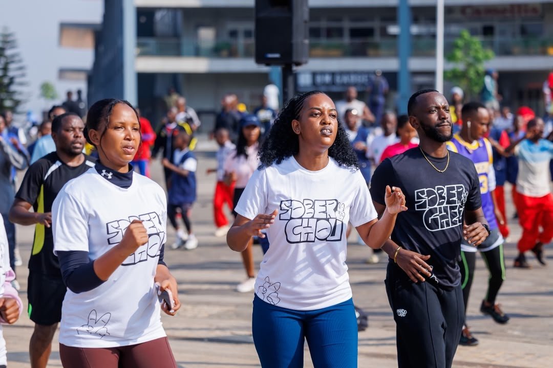 Ntawassiel16's tweet photo. Kuri icyi cyumweru abatuye muri  @CityofKigali bazindukiye muri siporo rusange @CarFreeDay isanzwe iba kabiri mukwezi.

#HeheNicyuma
#SiporoNiUbuzima
#Soberchou 
#Sobergee https://t.co/QW1Bf5u83p