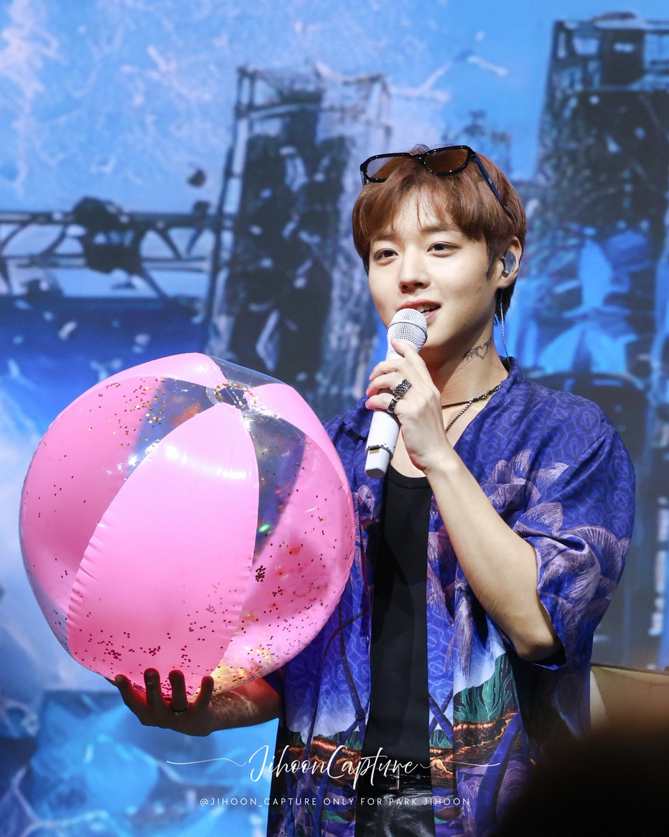 jihoon_capture's tweet photo. 20260808
[ RE:FLECT ] ASIA FAN CON IN Macau
#parkjihoon  #朴志訓  #박지훈 https://t.co/PvTsSOdXhD