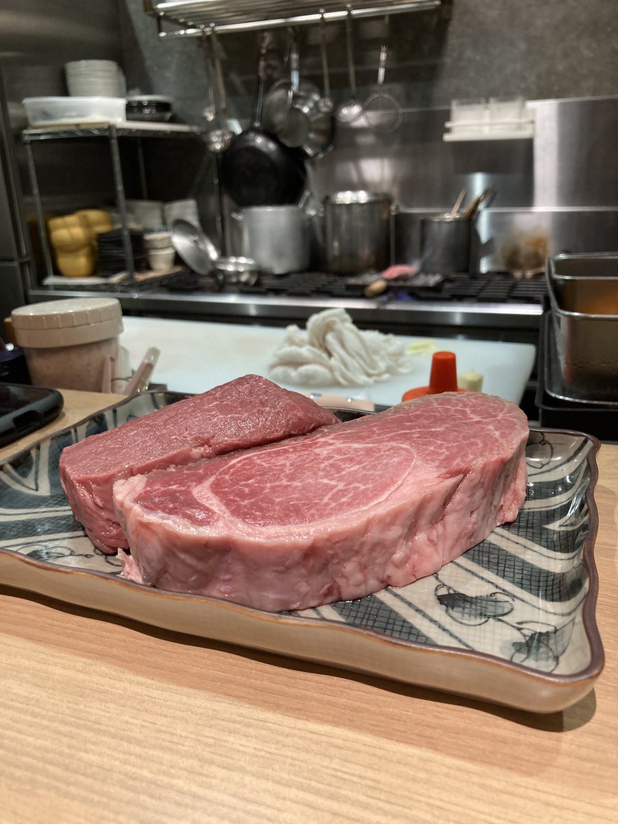 OCRY3's tweet photo. 美味い肉食ってきた https://t.co/gk7NhYM8yg