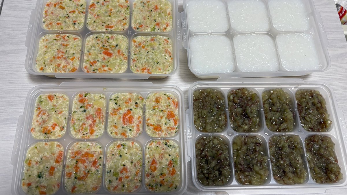 meccha_mawaru's tweet photo. 離乳食できました
鶏ミンチと野菜のミルク煮
なすのおかか和え
6倍粥

これとキューピーと和光堂で1週間はいけるやろ https://t.co/DDP6T4LQ7X