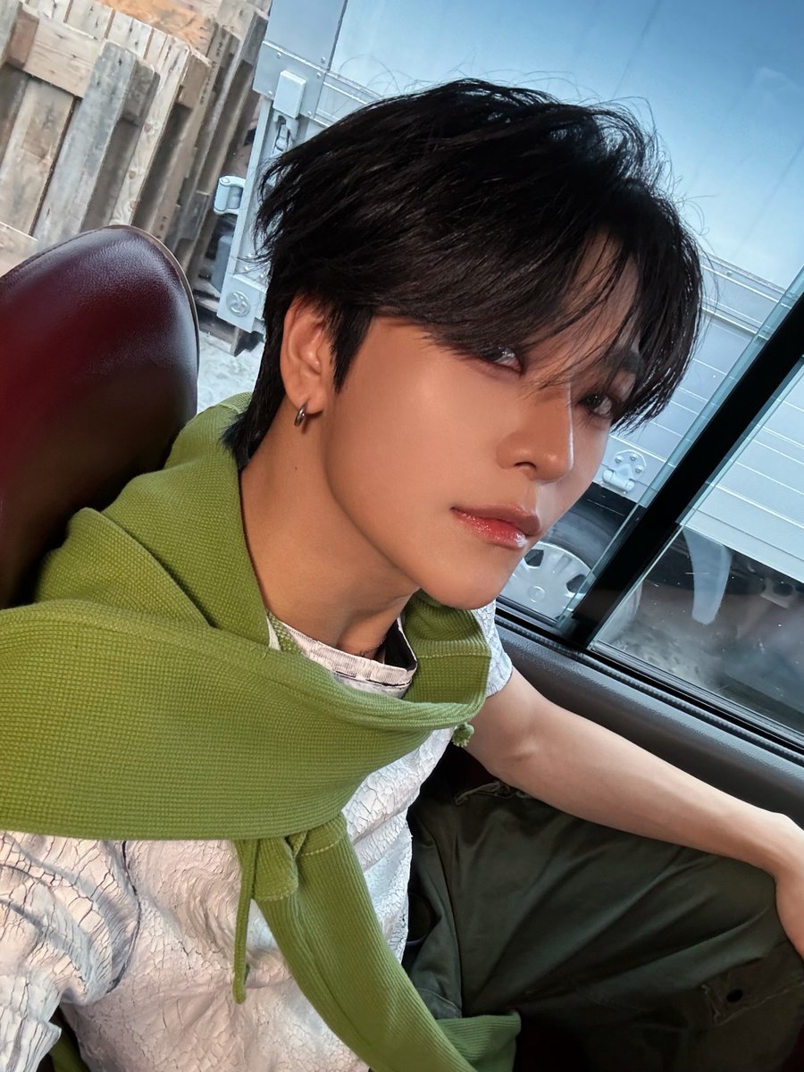 ALD1_official's tweet photo. 꿈…🫧

#ALPHADRIVEONE #ALD1
#알파드라이브원
#XINLONG #씬롱 https://t.co/tqOmICG2Z9