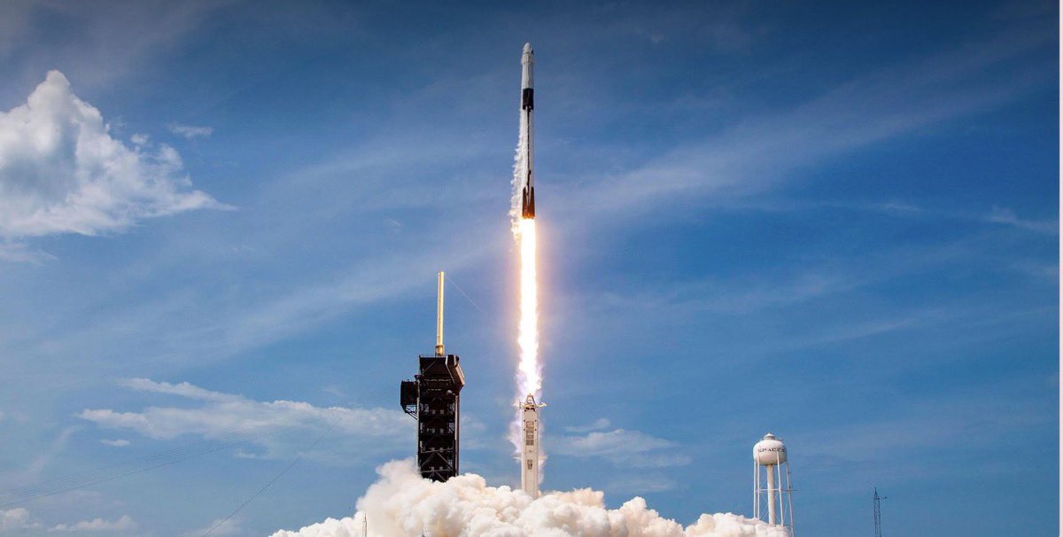 SusanElonTeam29's tweet photo. SpaceX’s Starlink deployment pace is getting ridiculously high

24 Starlink satellites were successfully deployed yesterday

And now two more Starlink missions are already lined up immediately behind it:
• 29 satellites from Florida on August 10
• 24 satellites from California https://t.co/mWjjG0BvJL