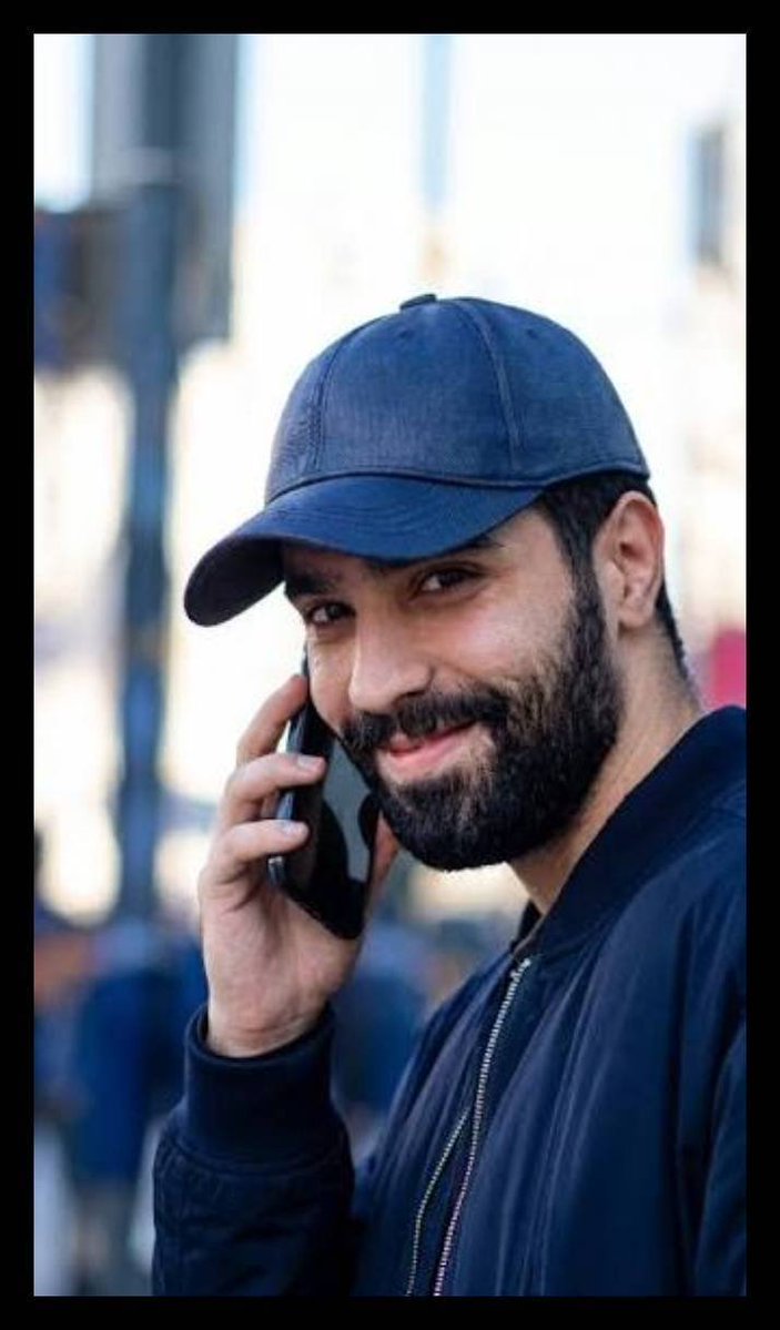 hiva_mad's tweet photo. از دیروز که خبر رو شنیدم حالم شدیدا بده. قساوت به این حد برام قابل هضم نیست. 😭

مداحی که زنده زنده قلبش رو در آوردن به جرم مذهبی بودن و انقلابی بودنش، به جرم خوندن برای امام حسین علیه السلام، به جرم‌های که جرم نیستن. https://t.co/PKVwYyH3Qa