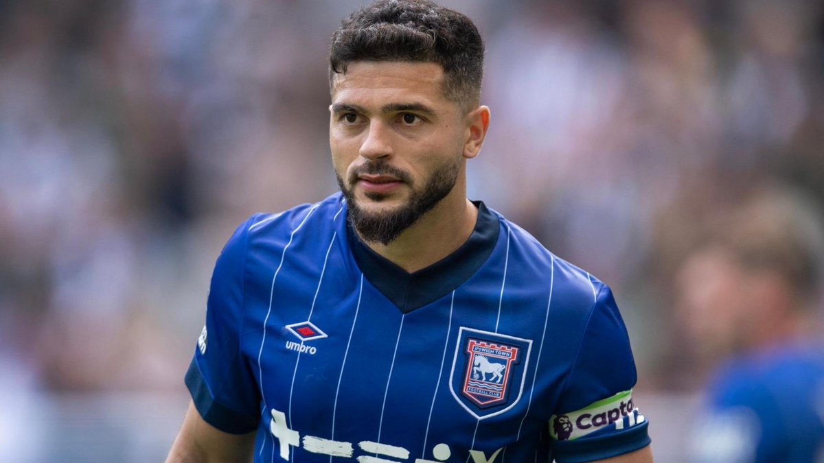 023mir's tweet photo. 🚨 Sam Morsy is undergoing his medical at Blackburn Rovers today, with the move expected to be completed soon.

Tony Mowbray confirmed interest in the former Ipswich captain yesterday. 🟠#Rovers #ITFC https://t.co/08kHPAmfFS