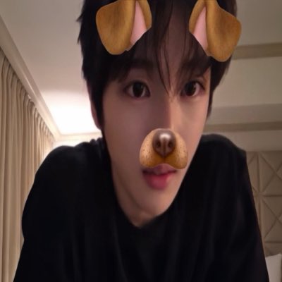 vBq2u's tweet photo. ⬅️彼女に似てる(らしい)から
#NewProfilePic https://t.co/oZPyNSbWgq