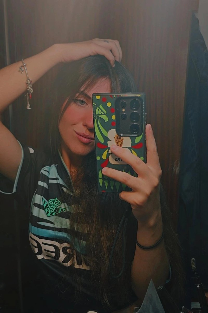 __Jeeenn's tweet photo. Me apetecía subir algo pero no estaba por la labor de hacerme fotos https://t.co/YHelMcQpws